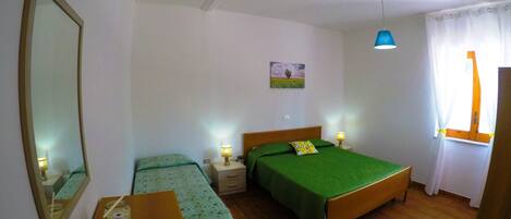 1 chambre, Wi-Fi gratuit, draps fournis