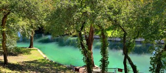 Camp Warnecke Bluebonnet Haus CW B213 : Free Tubes with Rental!