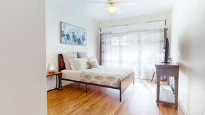 2 bedrooms, iron/ironing board, free WiFi, bed sheets - Camp Warnecke Bluebonnet Haus CW B213 : Free Tubes with Rental! (New Braunfels)