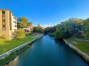 Property grounds - Camp Warnecke Bluebonnet Haus CW B213 : Free Tubes with Rental! (New Braunfels)