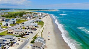 Plage à proximité, chaises longues