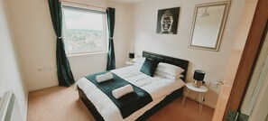 1 bedroom, desk, iron/ironing board, free WiFi