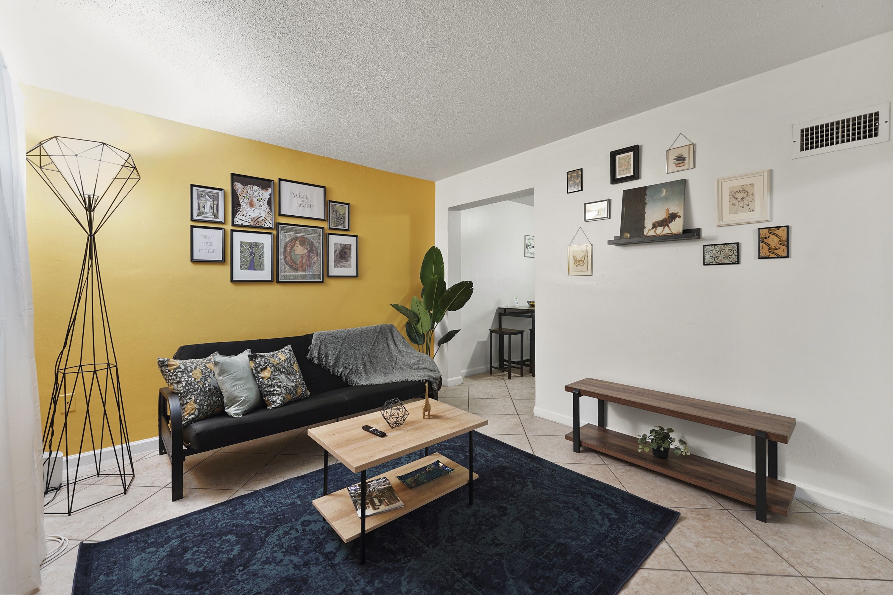 2 bed apartment minutes from Brickell and Downtown