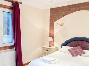 2 chambres, accès au Wi-Fi (inclus), literie fournie