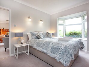 1 bedroom, free WiFi, bed sheets - Leighwood Cottage is perfect for a romantic getaway. (Paignton)