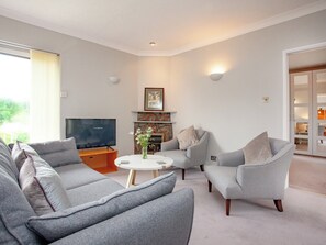 Living area - Leighwood Cottage is perfect for a romantic getaway. (Paignton)