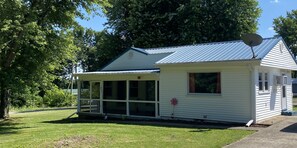 Plenty of yard to relax and spend time with family/friends!