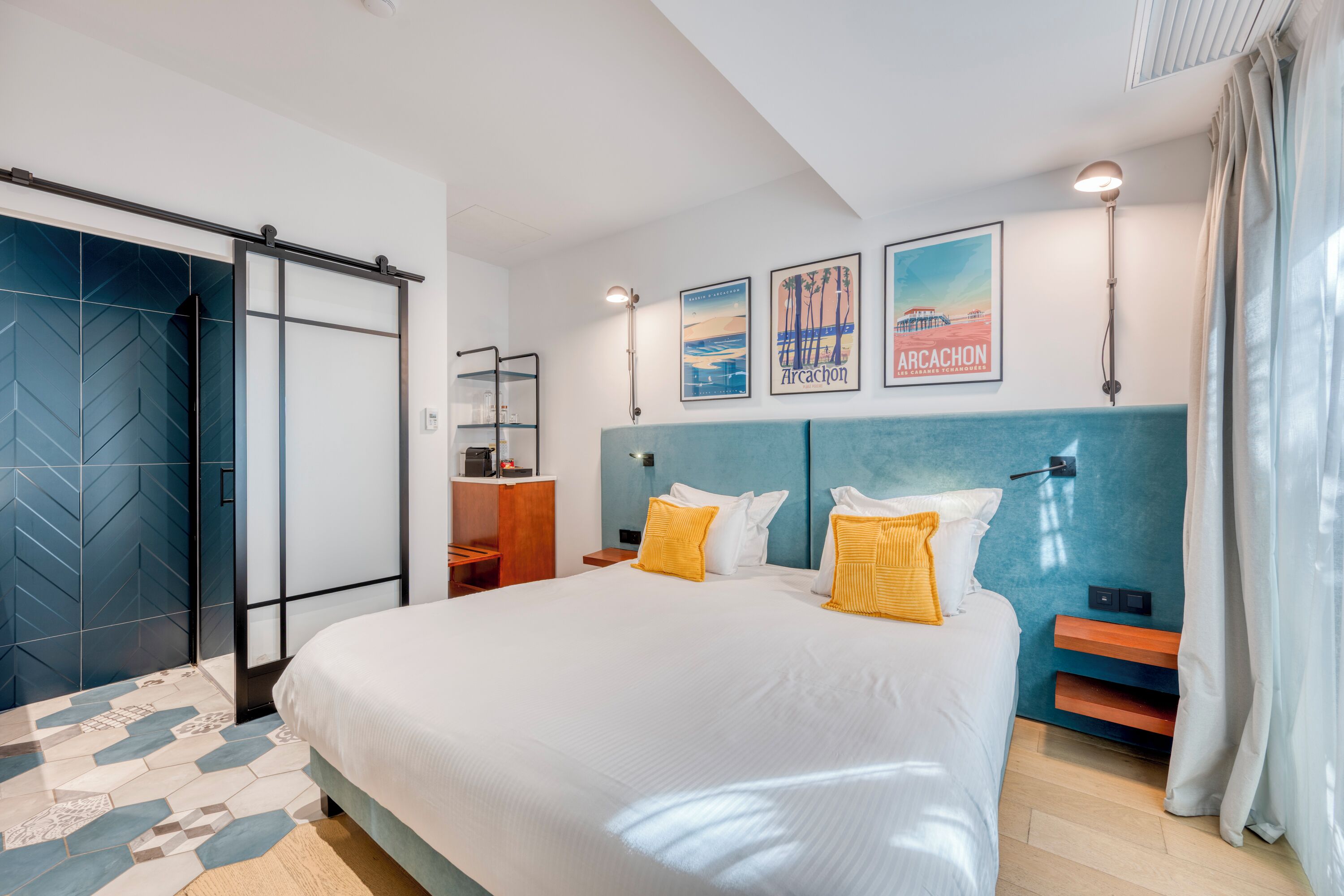 Rom – comfort | Sengetøy av topp kvalitet, minibarvarer (inkludert) og safe på rommet