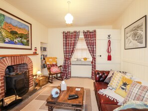 Cottage | Living room - Bogindour Cottage (Muir of Ord)