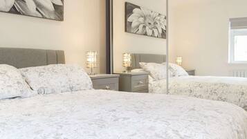 2 bedrooms, free WiFi, bed sheets