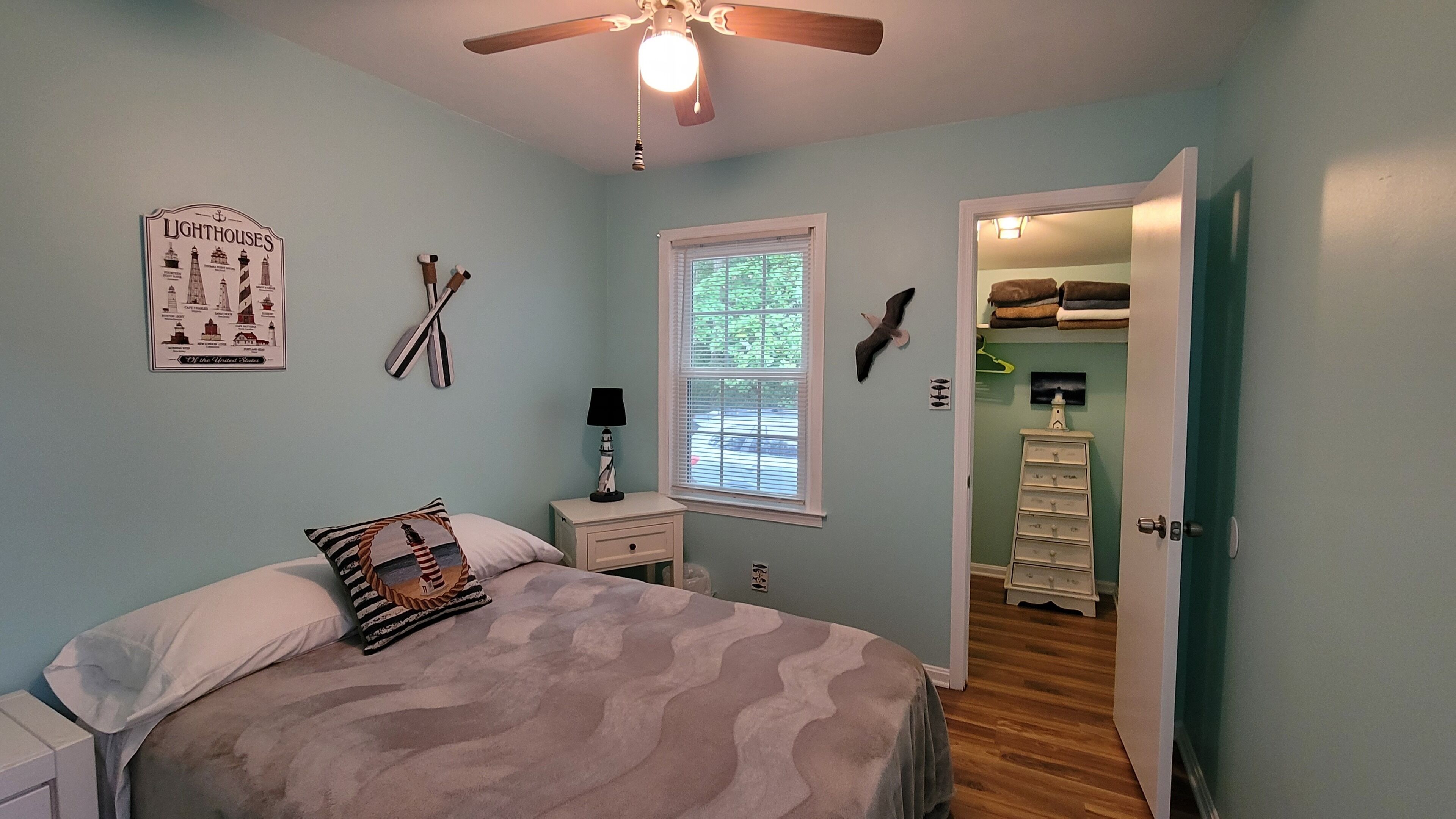 Beautifully Remodeled 3 BR, Ocean Pines, 6 miles to Ocean City