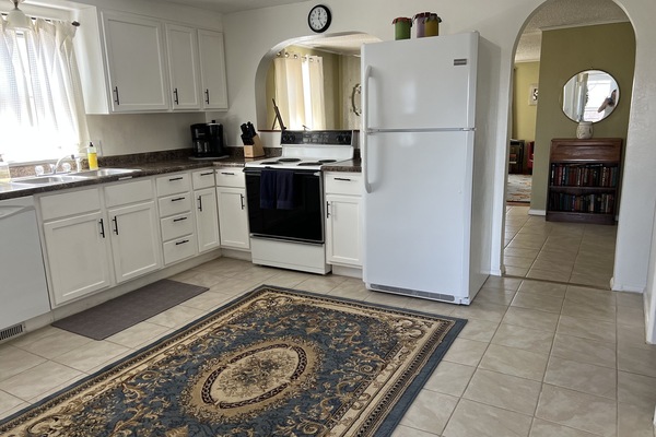 Frigorífic, microones, forn i placa de cuina