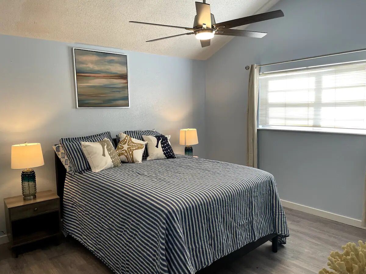 New! Casita Dorado Beach House** Walking distance to the beach