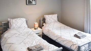 2 bedrooms, free WiFi, bed sheets