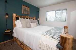 3 Schlafzimmer, Schreibtisch, schallisolierte Zimmer