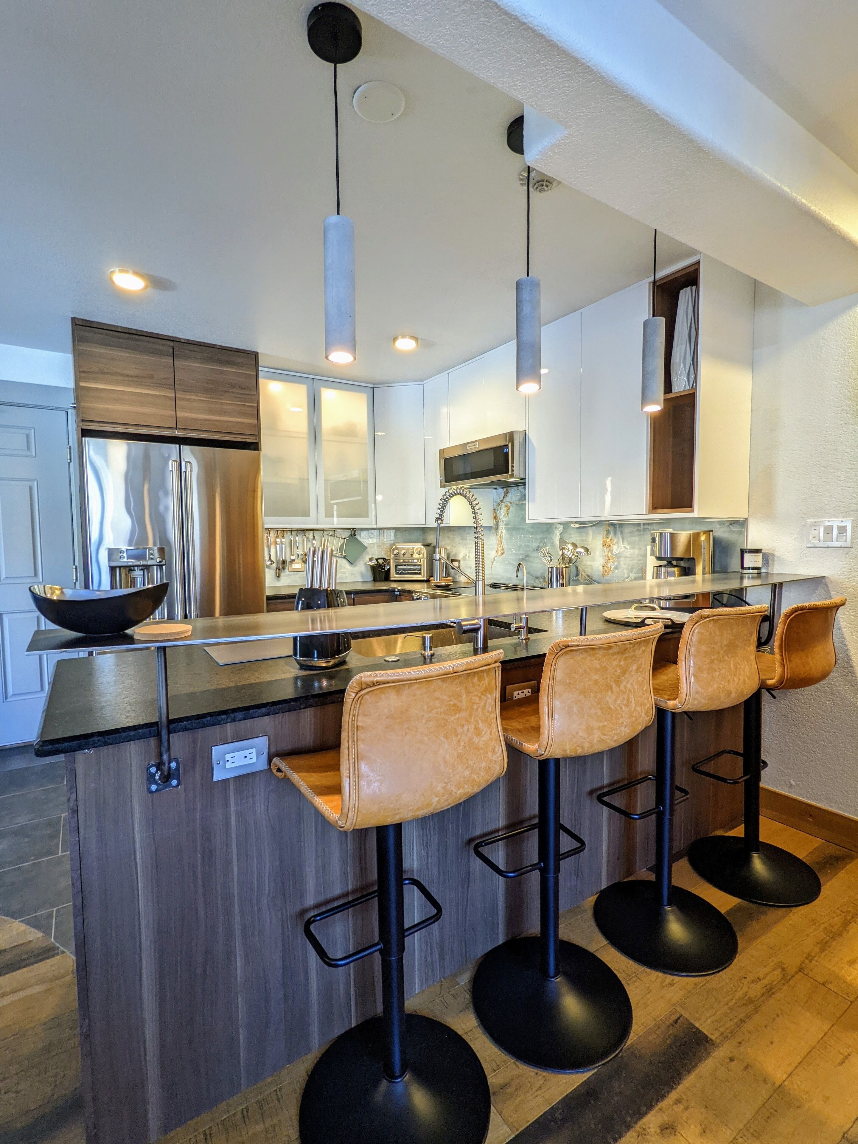 Just Renovated! Gorgeous...Cozy...Downtown.