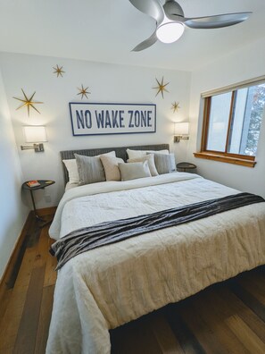 2 bedrooms, desk, iron/ironing board, free WiFi