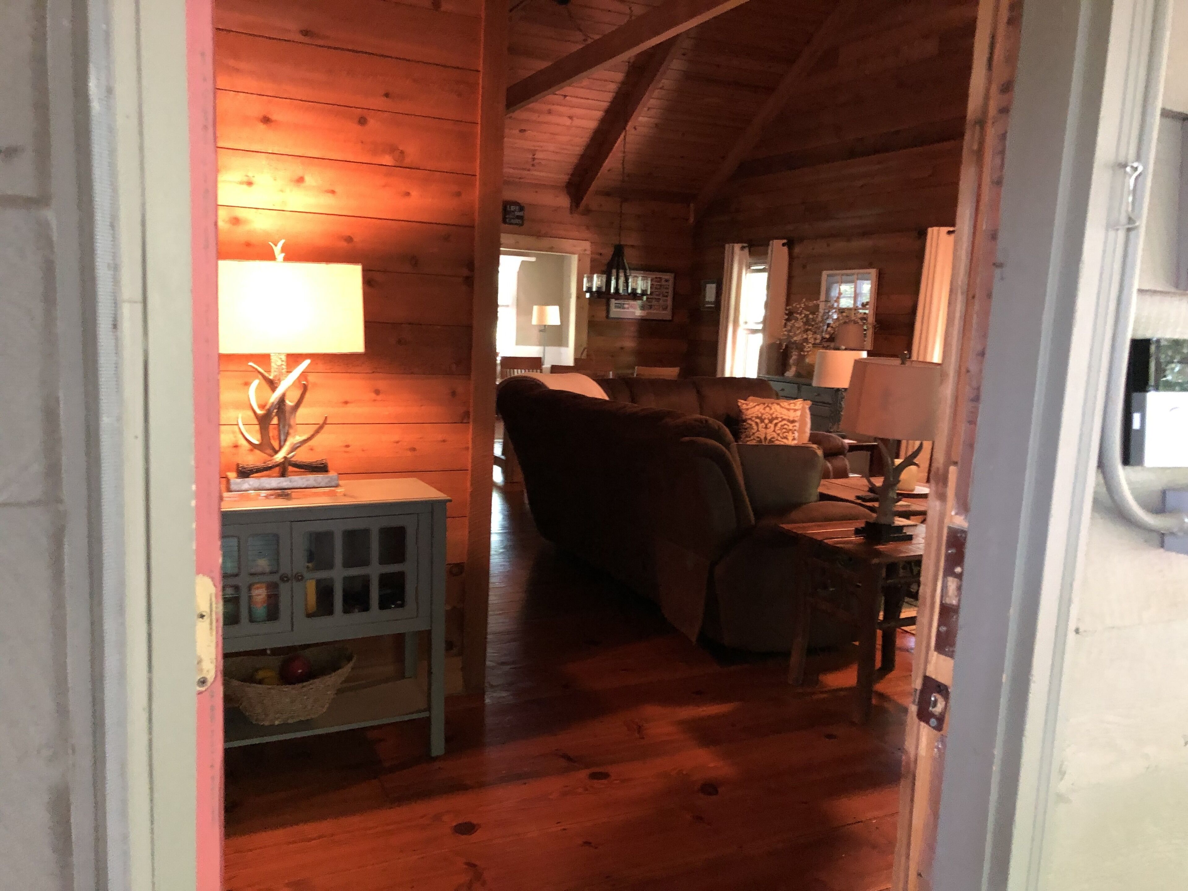 Charming Plummer Cabin in Big Canoe 3 Br, 2 Bath