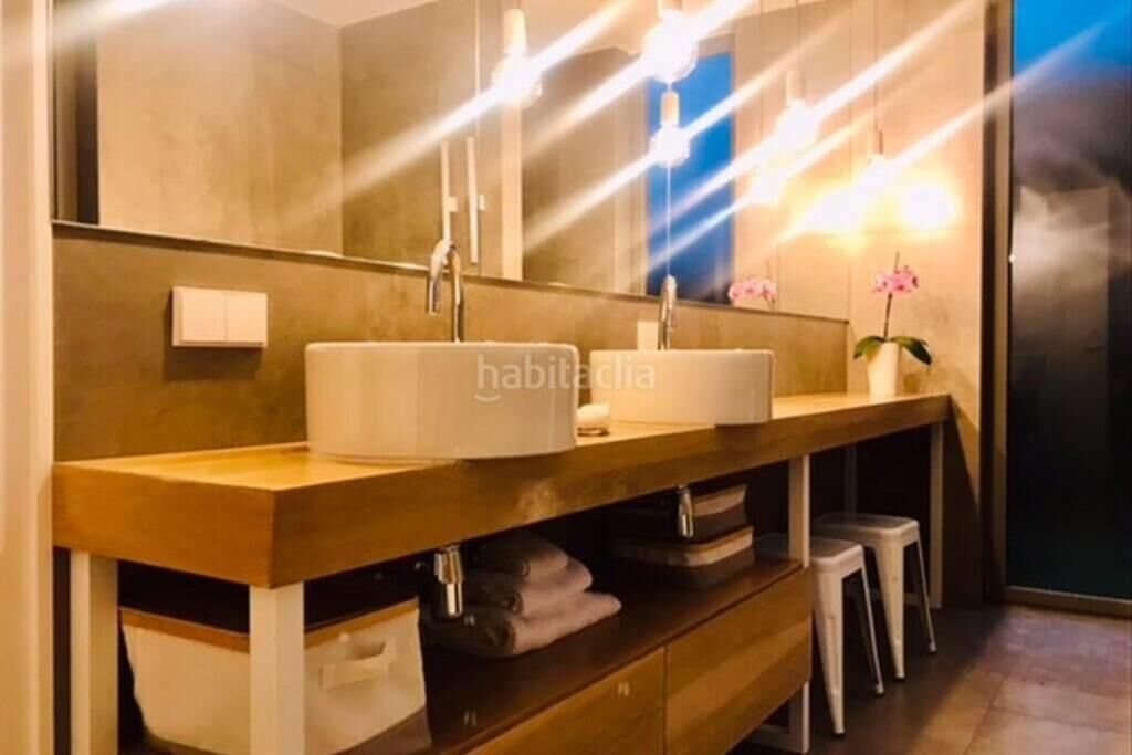 Exclusive fully equipped villa with private pool