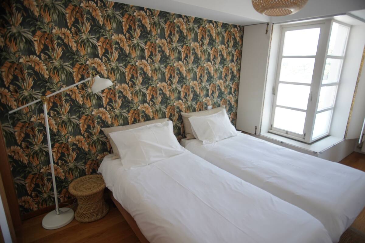 Standard Double Room | In-room safe, desk, laptop workspace, blackout drapes