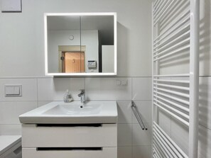 Badewanne, Haartrockner