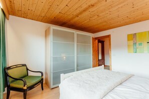 1 bedroom, Internet
