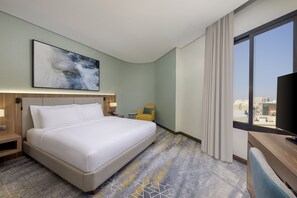 Individuell eingerichtet, Schreibtisch, schallisolierte Zimmer