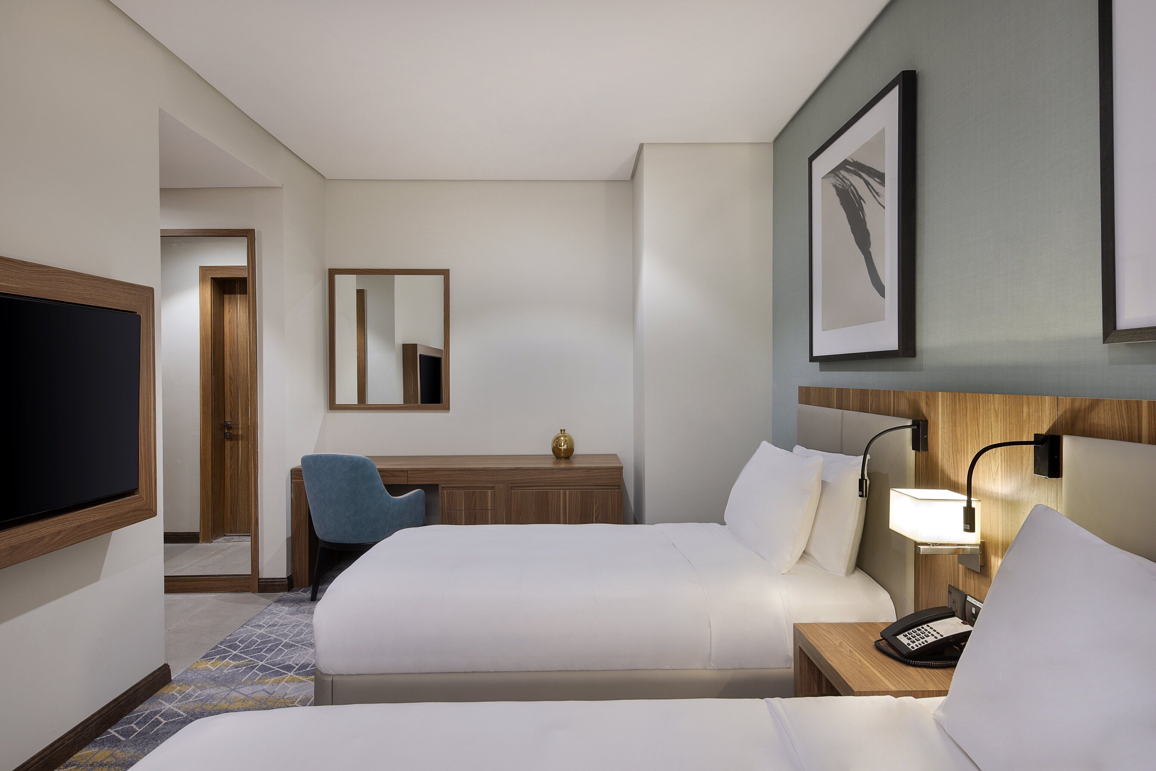 Individually furnished, desk, soundproofing, free cots/infant beds