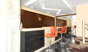 Reception - Treebo Doha King, 1.2 Km To Madikeri Fort (Madikeri)