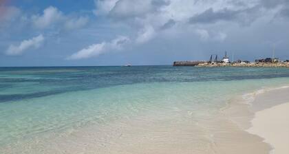 Comfortable 1-bed Cottage in Codrington Barbuda