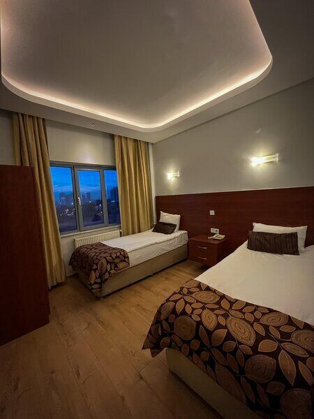 Soundproofing, WiFi (free), bed sheets