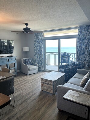 TV - Grand Atlantic DELUXE 2 Bedroom 2 Bathroom Condo with OCEANFRONT MASTER (Myrtle Beach)