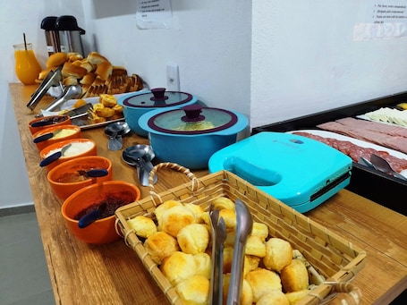 Free daily buffet breakfast