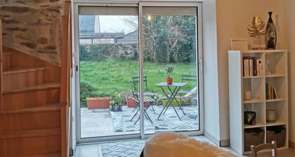 Gßte cosy à Sizun dans les Monts d'Arrée