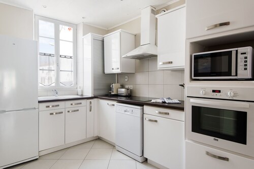 House LE PATIO with private jacuzzi