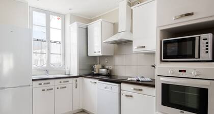 House LE PATIO with private jacuzzi