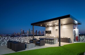 Property grounds - Minimalistic and Luxe 1 bedroom in The Heights near Downtown Houston (Houston)