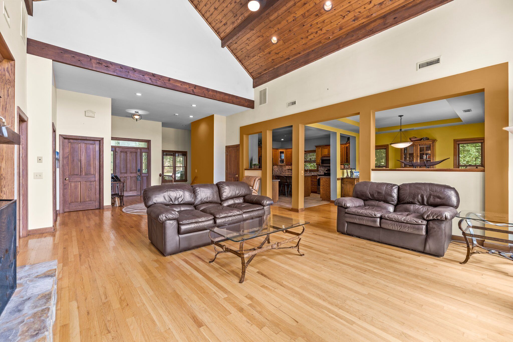 THANKSGIVING & CHRISTMAS Spacious WF home~12ppl~IceSkating, Holiday lites     