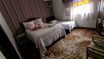 Standard Triple Room | Free WiFi, bed sheets