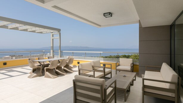 Penthouse Suite with Terrace and Sea View | 露台/庭院
