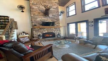 TV, caminetto, pavimenti riscaldati