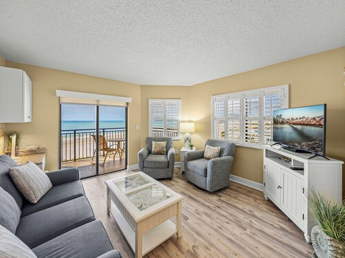 APRIL-MAY-DATES AVAILABLE !! TOP FLOOR-GULF FRONT PREMIUM CONDO ⭐️⭐️⭐️⭐️⭐️ RATED 