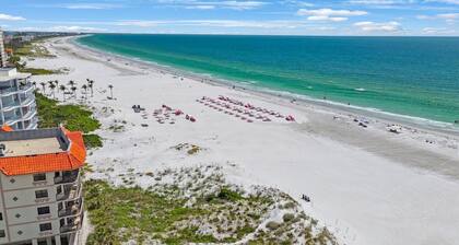 FALL DATES AVAILABLE TOP FLOOR-GULF FRONT PREMIUM CONDO ⭐️⭐️⭐️⭐️⭐️ RATED