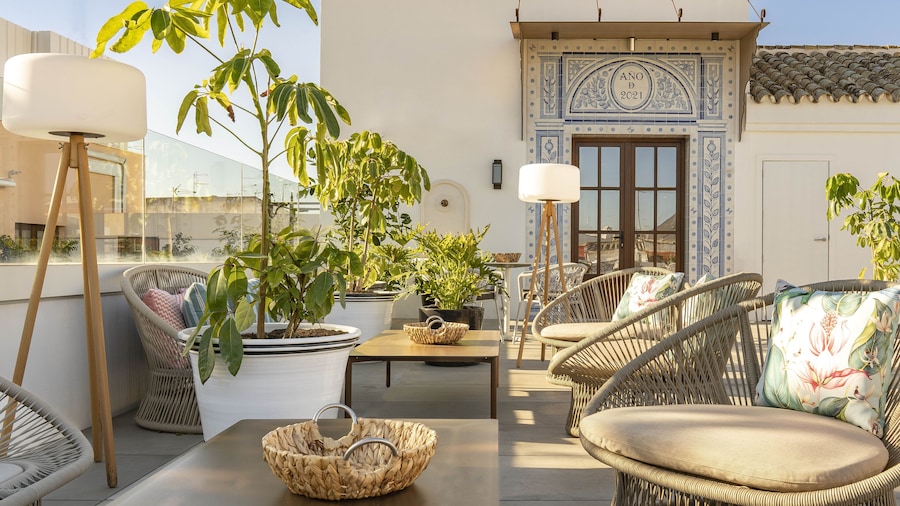 Hotel Vincci Molviedro Suites Apartments