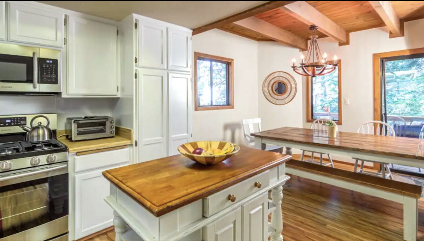 Escape to a Lake Arrowhead Haven!