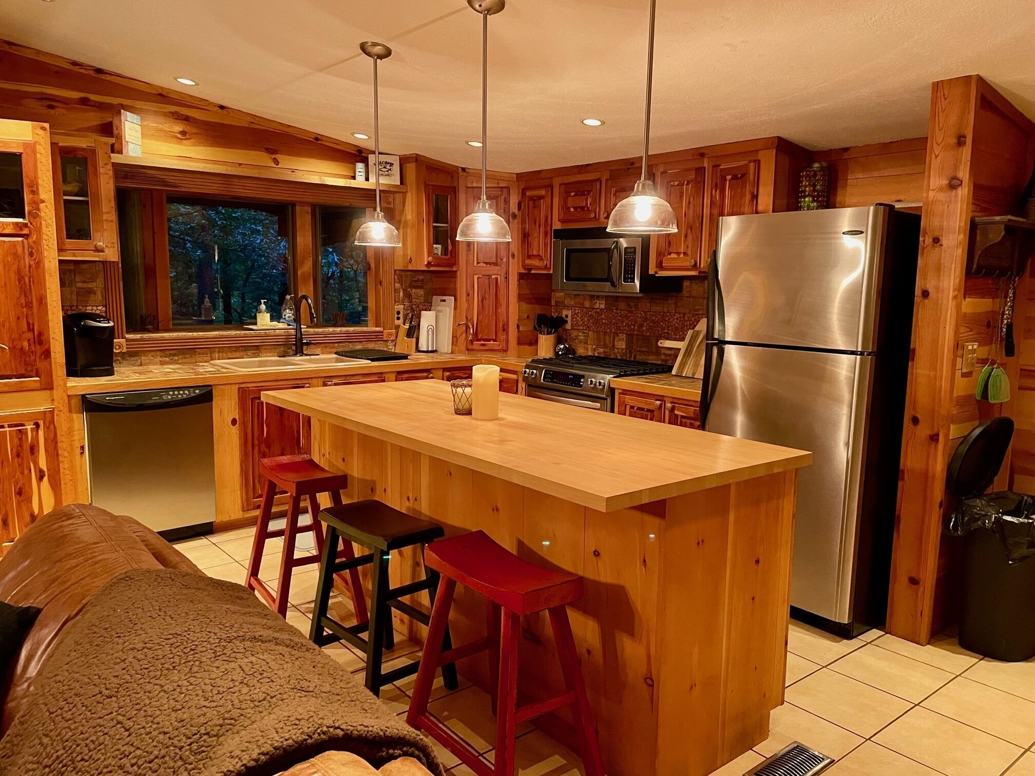 “Lakehouse Lounge” Lakefront, Kayaks & Disc Golf - Heber Springs