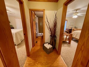 3 bedrooms, desk, iron/ironing board, free WiFi