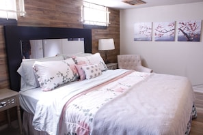 3 chambres, bureau, Wi-Fi gratuit, draps fournis