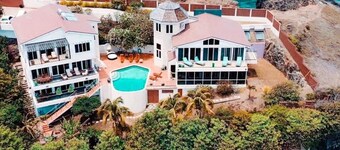 The Reef Villa is two bedrooms with en-suite bathrooms 