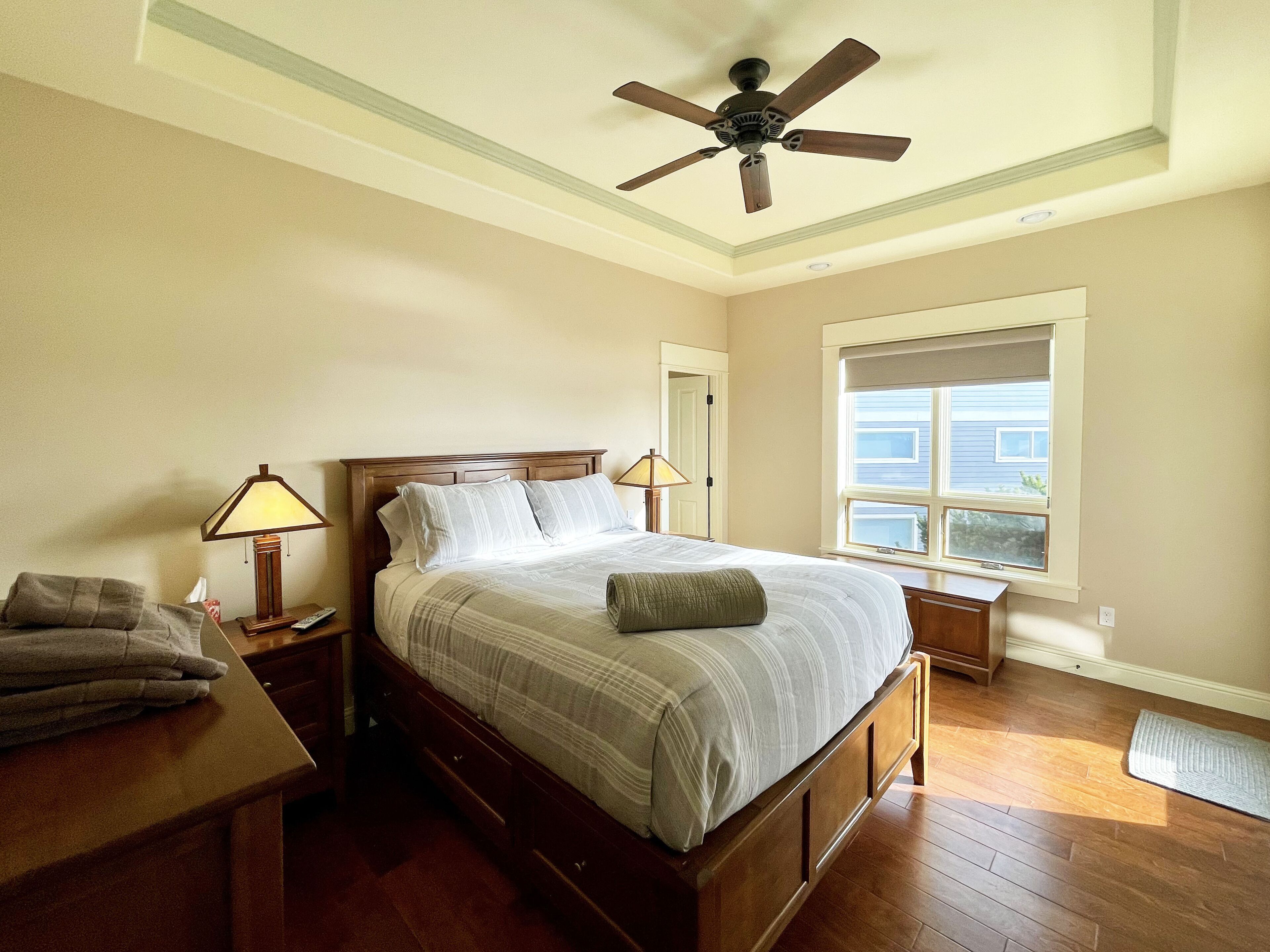 CHARMING Beach House – Stunning Views of the Sea & SO PEACEFUL!